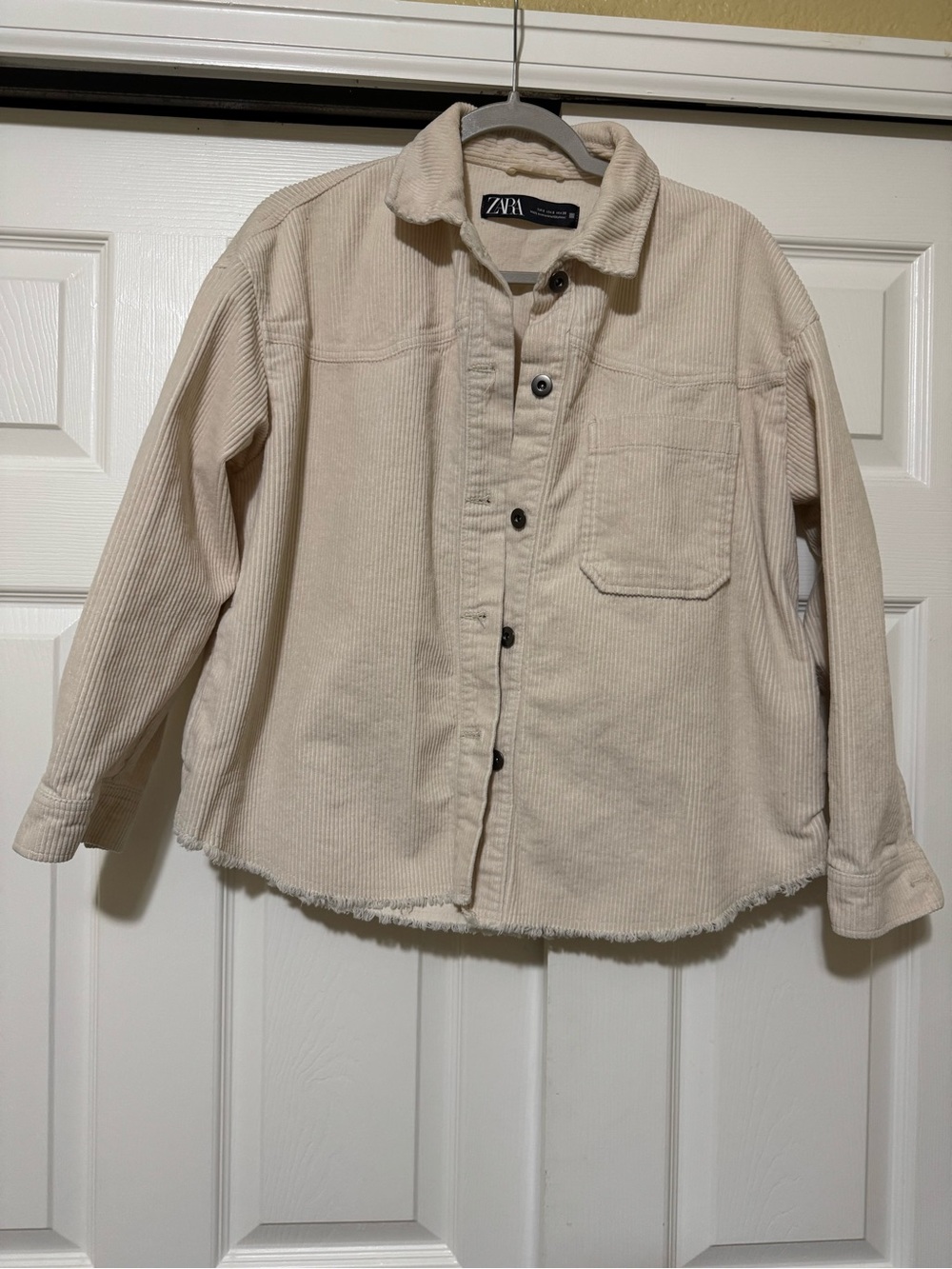 Zara women’s Cream Corduroy Button-Up Jacket
